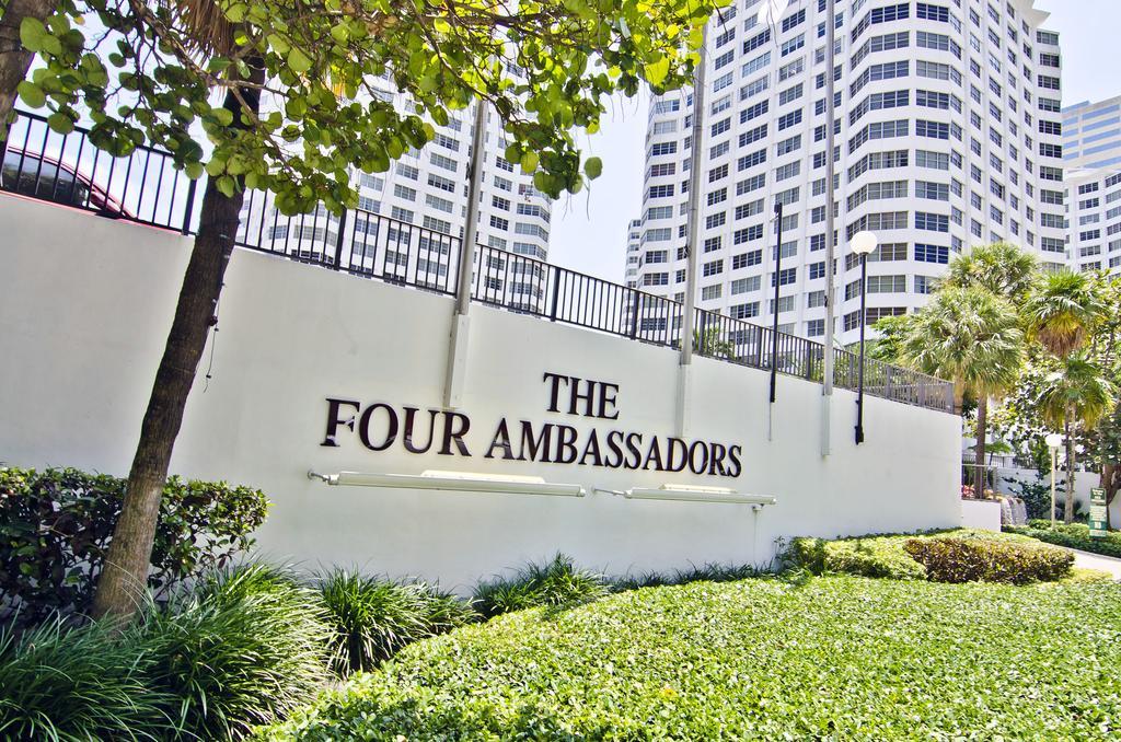 Four Ambassadors Apartments Miami Exterior photo